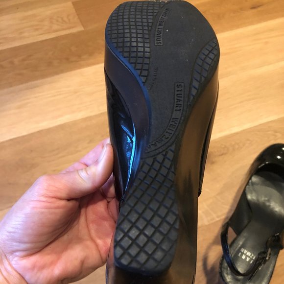 Stuart Weitzman Slingback Pumps - size 5 1/2 - black PATENT leather - Picture 4 of 5